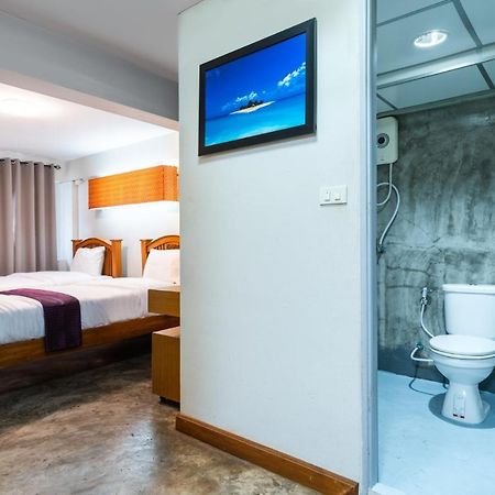 Go Inn V ข้าวสาร Bangkok Bagian luar foto